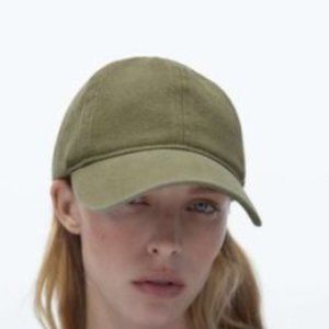 Zara - Green Cap